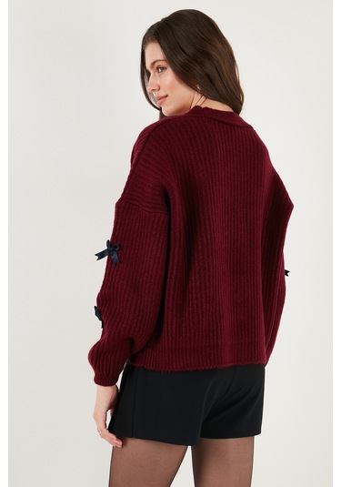 Lela Oversize Fit V Yaka Fiyonk Detaylı Düğmeli Bayan Hırka 4615577 Bordo