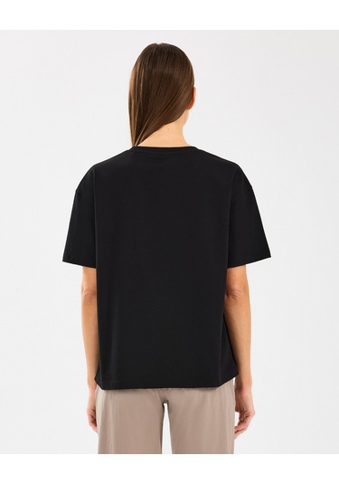 Skechers W Graphic Tee Loose Fit T-shirt Kadın Siyah Tshirt S2510311-001 Siyah