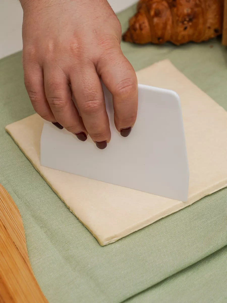 Topichome Hamur İçin Plastik Pasta Spatulası 13,5 Cm 47443337 Beyaz