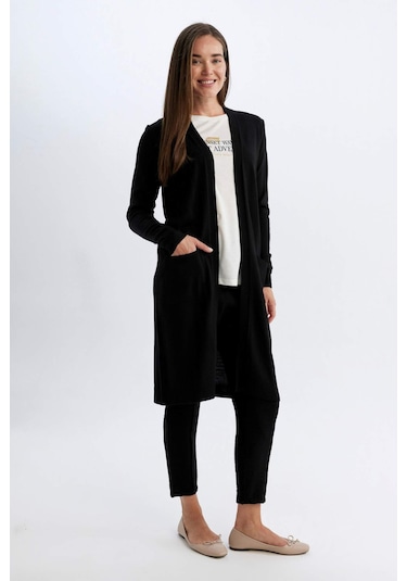 Defacto Regular Fit V Yaka Basic Düz Cepli Uzun Siyah Triko Hırka G5685AZ24AUBK81 Siyah