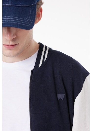 Wrangler Regular Fit Normal Kesim Dik Yaka Lacivert Bomber Ceket W232387410 Lacivert Wrangler Regular Fit Normal Kesim Dik Yaka Lacivert Bomber Ceket W232387410 Lacivert