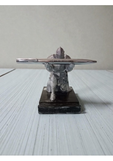 Şovalye Kalemlik 3d Figür 12 Cm