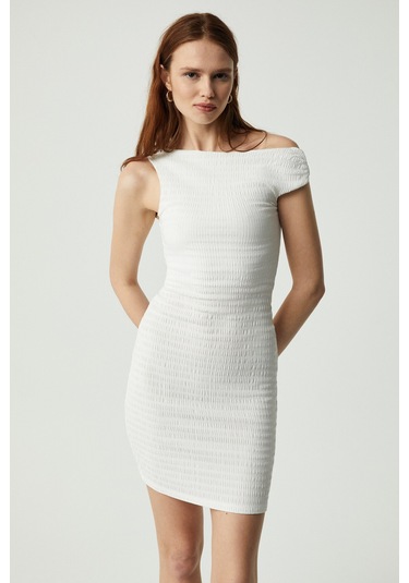 INNSA Kadın Bürümcük 3 boyutlu Kumaşlı Tek Omuzlu Bodycon Ekru Elbise
