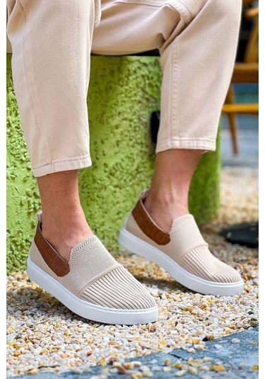 Bej Taba Triko Yüksek Taban Bağcıksız Günlük Erkek Ayakkabısı Bej1 Bej