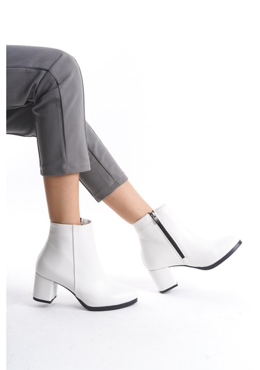 Kadın Liva Düz Topuklu Kısa Bot Beyaz Deri