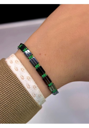 Nursaat 3'lü Siyah-Yeşil-Lacivert Düz Hematit Taş İpli Makrome Örgülü Kombin Taş Bileklik Çok Renkli