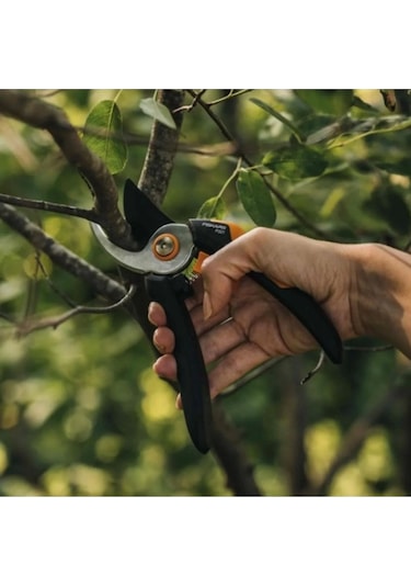 Fiskars P321 Solid Bypass Budama Makası