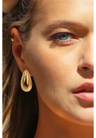 Kadın Vip Seri Su Damlası Model Küpe - Altın