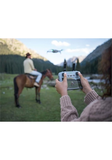 DJI Mini 4 Pro Fly More Combo Plus RC 2