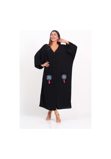 Kadın Siyah V Yaka Sırtı Ve Cepleri Nakışlı Püsküllü Oversize Uzun Elbise - Sıyah