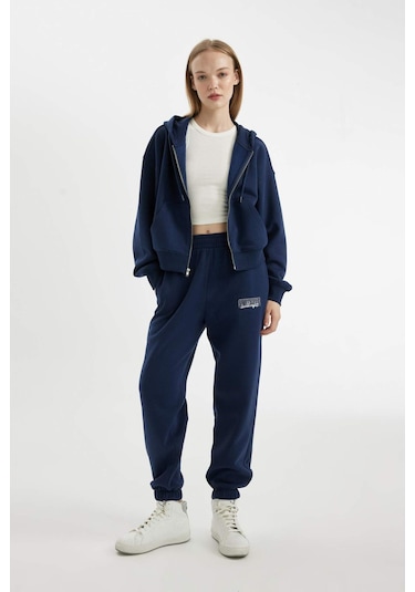 DeFacto Coool Jogger Eşofman Altı Beli Paçası Lastikli Cepli Z7072AZ24WNNV241 DeFacto Coool Jogger Eşofman Altı Beli Paçası Lastikli Cepli Z7072AZ24WNNV241