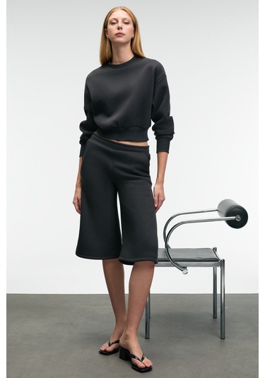 KARALIS Kadın Pamuklu Bisiklet Yaka Crop Antrasit Sweatshirt