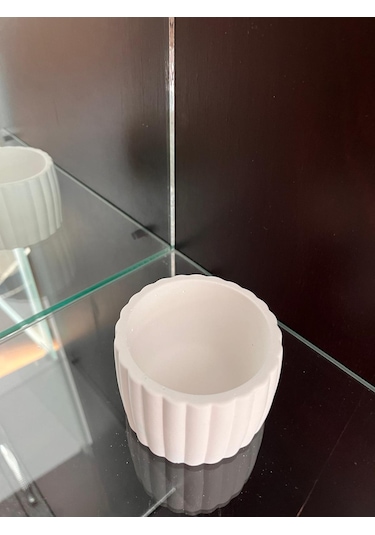 Mezbi Beton Yuvarlak Mini Saksı