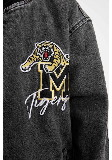 DeFacto Erkek Çocuk Kolej Yaka Fermuarlı Cepli Mevsimlik Baskılı Jean Bomber Ceket C3685A824AUNM55