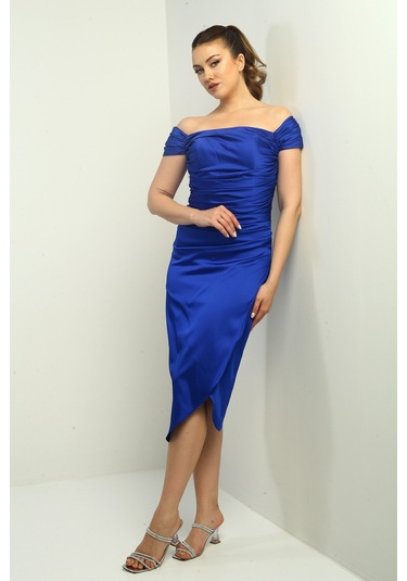 Kadın Madonna Yaka Drapeli Asimetrik Saten Kısa Elbise Saks