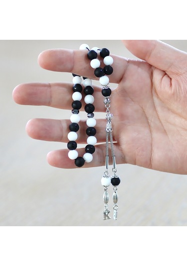 Kararmaz Metal Kişiye Özel Harf Püsküllü Küre Kesim Siyah Beyaz Jade Ayyıldız Oniks Doğaltaş Taraftar Tesbih Siyah - Beyaz