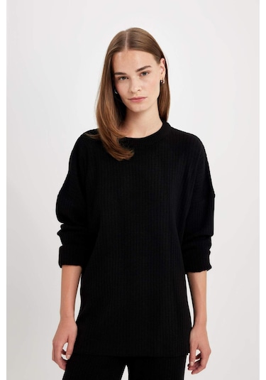 DeFacto Relax Fit Bisiklet Yaka Uzun Kollu Üst Beli Lastikli Uzun Alt D5232AXNSBK27