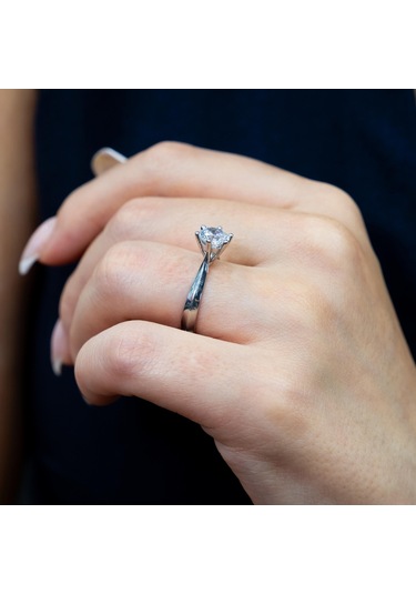 1 Karat E Renk Pırlanta Vintage Tektaş Yüzük-hrd Sertifikalı