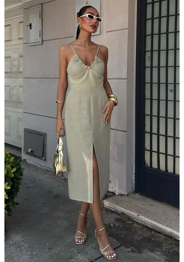 Göğsü Aksesuarlı Önü Yırtmaçlı Elbise 2899 Çağla