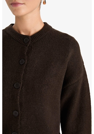 Defacto Regular Fit Bisiklet Yaka Düğmeli Triko Hırka F3031ax25wnbn304 Kahve Defacto Regular Fit Bisiklet Yaka Düğmeli Triko Hırka F3031ax25wnbn304 Kahve