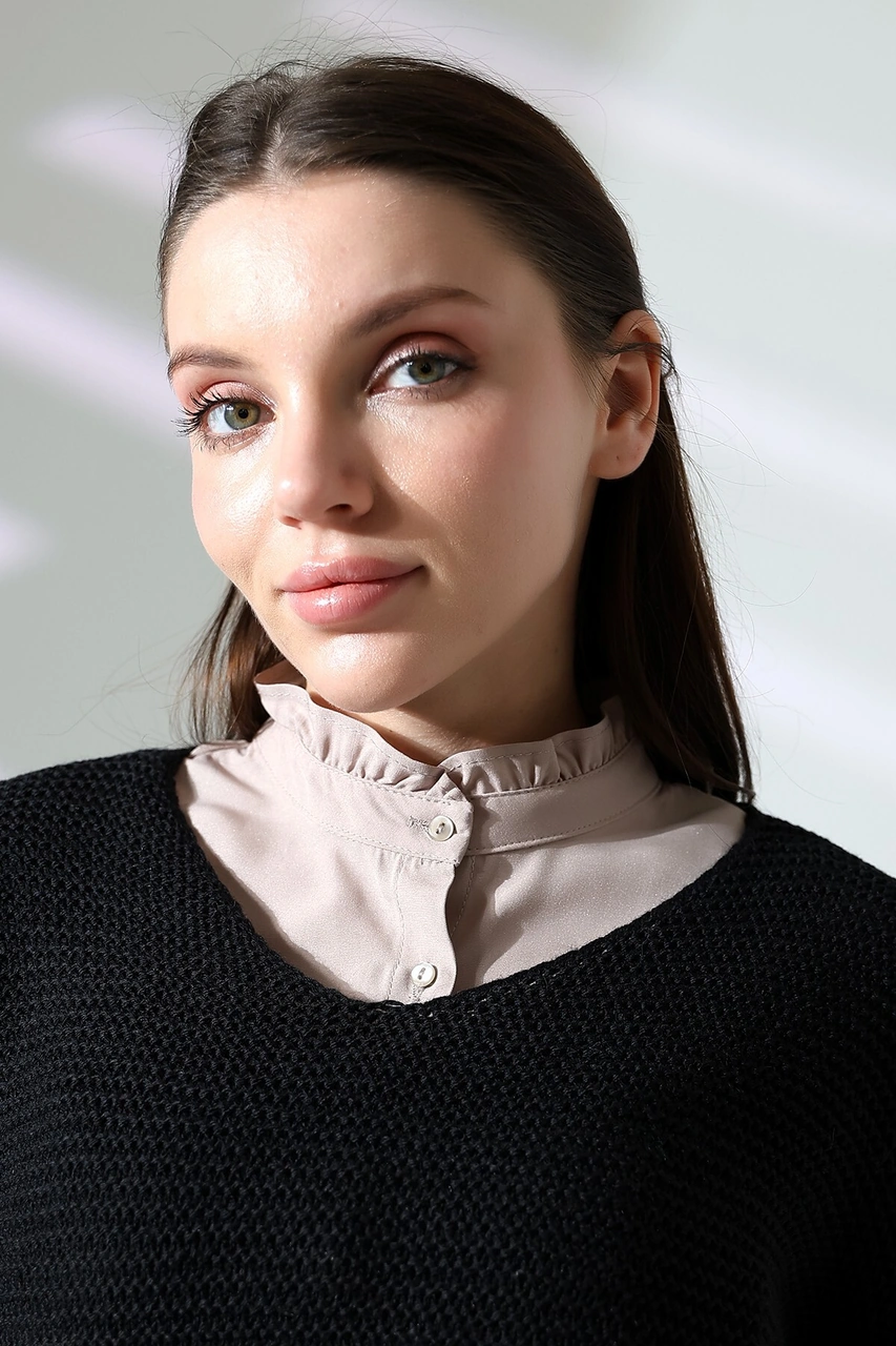 Schık Schık Pamuklu Fırfır Yaka Çıkarılabilir Yarım Gömlek Vizon Sckwm24gml02 Vizon