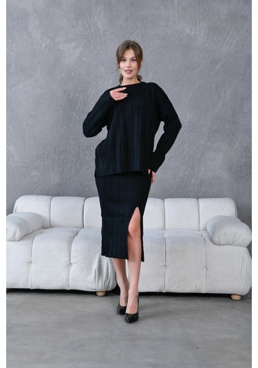 Kadın Bisiklet Yaka Yırtmaçlı Kazak Etek İkili Triko Takım Siyah