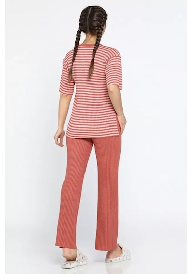 Lukitus Kısa Kollu İnce Triko Desenli Kadın Pijama Takımı Pudra