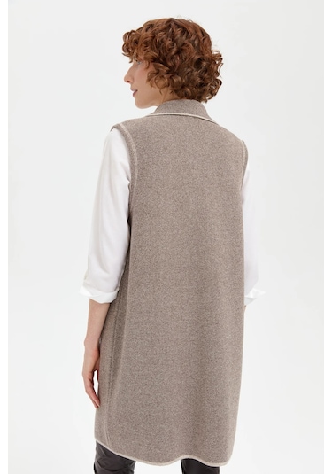 Desen Triko Kadın Polo Yaka Önü Açık İşlemeli Uzun Yün Yelek 24002 V.bej V.bej Bej
