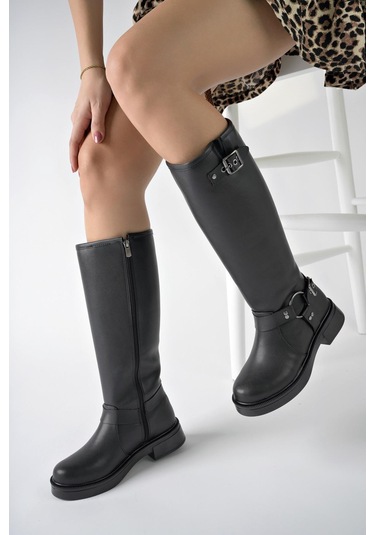 Muggo Gisele Fermuarlı Kemer Detaylı Kadın Kışlık Çizme 001