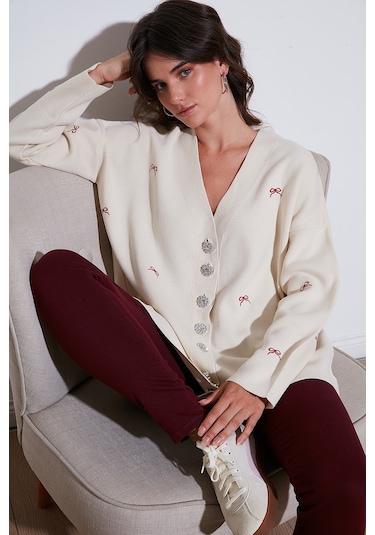 Lela Oversize Fit Desenli V Yaka Triko Bayan Hırka 4616193 Krem-Kırmızı