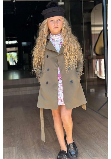 Riccotarz Kız Çocuk Üzeri Dantel İşlemeli Elbise Çift Cep Detaylı Kemerli Yeşil Trençkot Yeşil