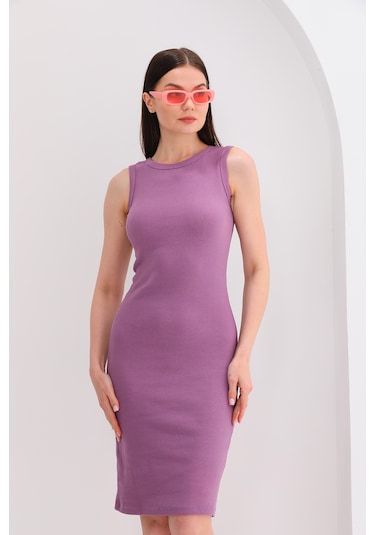 Mor Vücuda Oturan Kolsuz Diz Altı Fitilli Esnek Askılı Elbise Mor