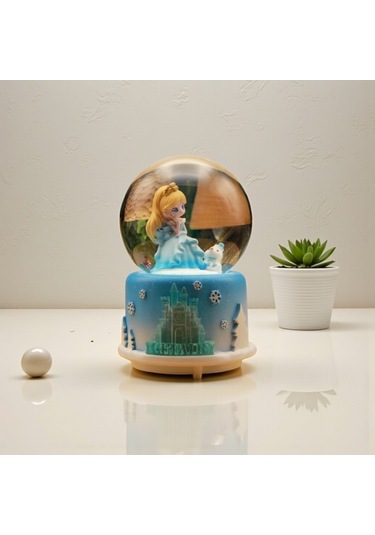 Frozen Temal Büyük Boy Püskürtmeli Müzikli Işıklı Kar Küresi