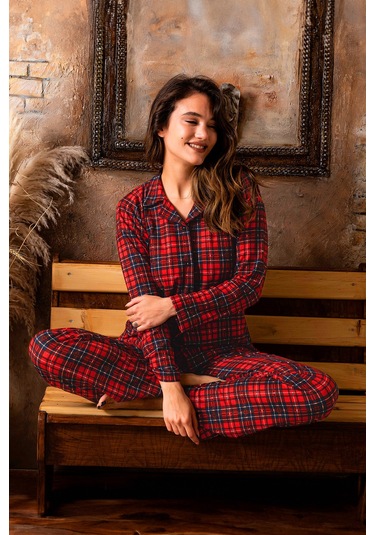 Nisanca Kışlık Düğmeli Ekose Desen Yılbaşı Temalı Kadın Süet Pijama Takımı - Bordo