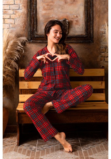 Nisanca Kışlık Düğmeli Ekose Desen Yılbaşı Temalı Kadın Süet Pijama Takımı - Bordo
