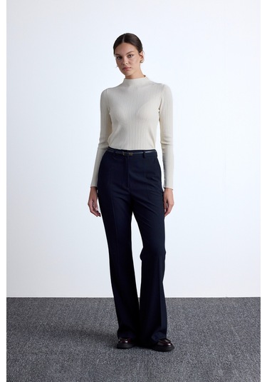 Yüksek Yaka Triko Bluz Ekru Ekru