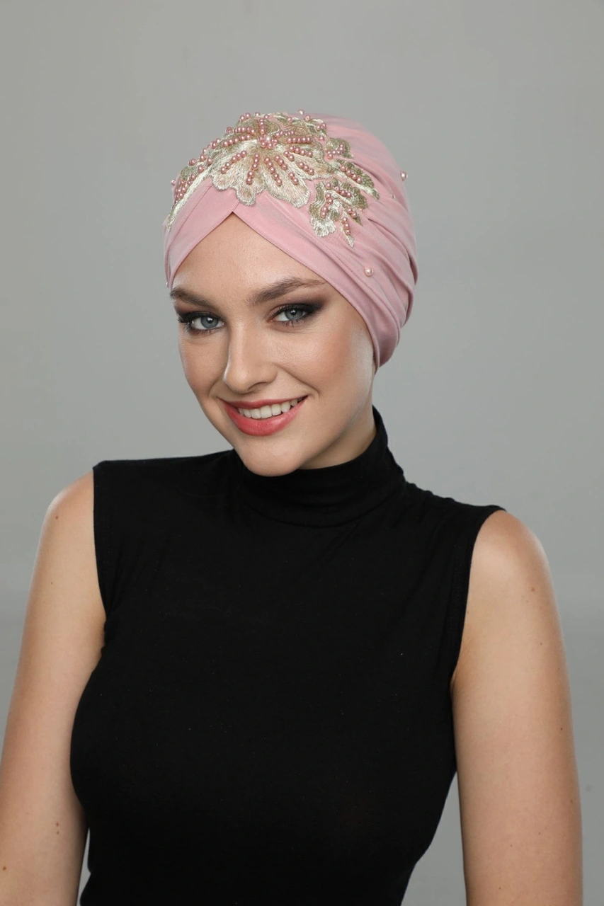 Kopma Astarlı Işlemeli Pudra Sarı Dantel Motifli Hazır Türban Tesettür Abiye Bone Pudra Sarı