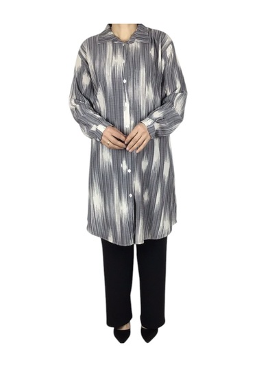 Kadın Önü Düğmeli Yakalı Kol Manşetli Gömlek Gri