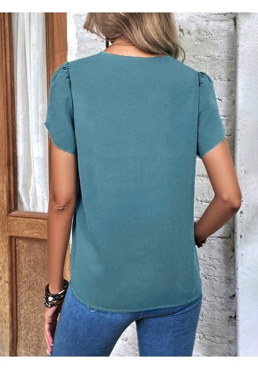 Kadın Kısa Kollu Lazer V Yakalı Ithal Krep Bluz Turkuaz