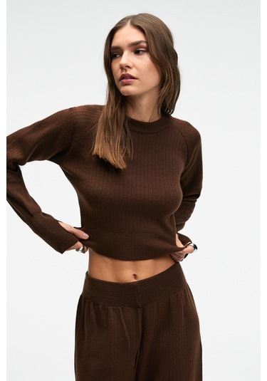 Grımelange Marıposa Kadın Yuvarlak Yaka Çizgi Desenli Crop Geniş Paça Triko Kahverengi Alt-üst Takım Kahverengi