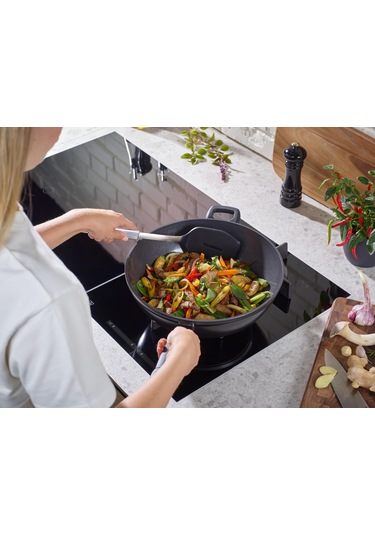 Fissler Ceratal Comfort Orbit Black Wok Tava - 32 Cm Siyah
