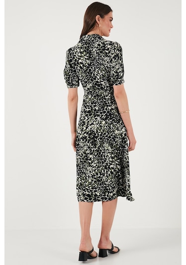 Lela Desenli Relaxed Fit Balon Kol Yırtmaçlı Kemerli Midi Boy Bayan Elbise 67810558 Yeşil-Leopar