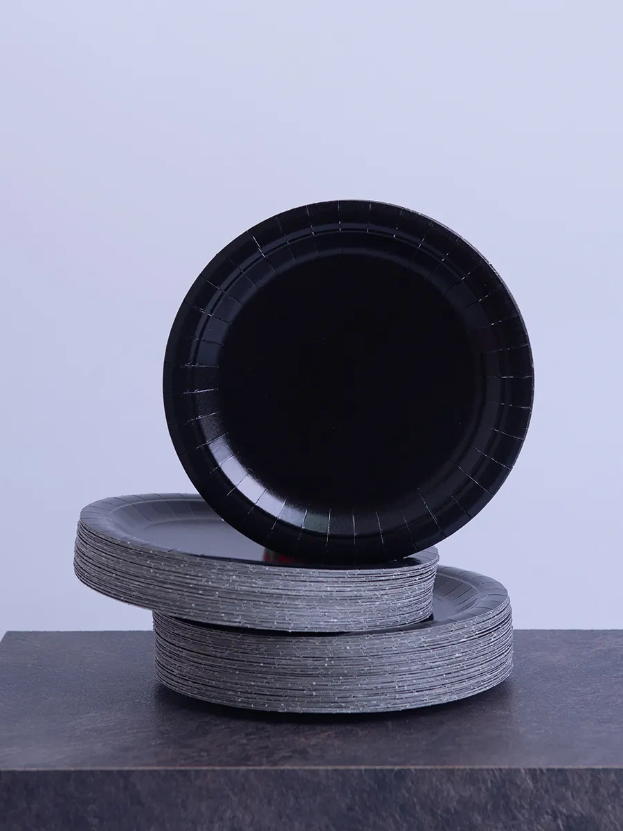 Laren Tek Kullanımlık Kağıt Tabaklar 18 Cm, Pakette 100 Adet 302852272 Siyah