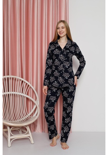 Ahengim Kadın Pijama Takımı Süprem Uzun Kollu Boydan Düğmeli Diamond Yazılı Pamuklu Mevsimlik W20622305 Lacivert Ahengim Kadın Pijama Takımı Süprem Uzun Kollu Boydan Düğmeli Diamond Yazılı Pamuklu Mevsimlik W20622305 Lacivert