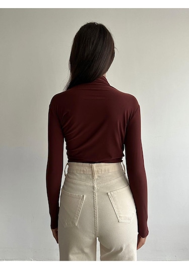 Kadın Büzgü Detaylı Dik Yaka Sandy Bluz Kahverengi