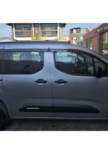 Opel Combo Kromlu Cam Rüzgarlığı 2024 Model Ve Sonrası