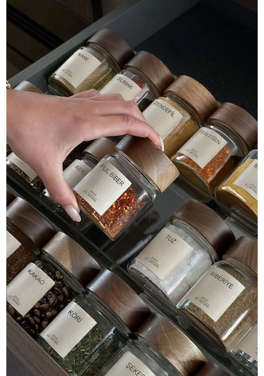 Acassia 12'li Akasya Kapaklı Borosilikat Cam Baharatlık Takımı / 56 Adet Etiket Hediyeli / 200ml Şeffaf