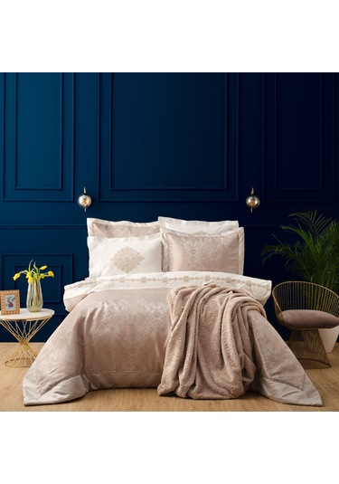 Karaca Home Maira 8 Parça Çeyiz Seti