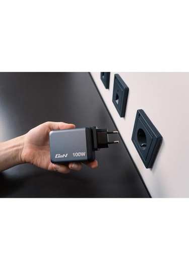 Verbatım GNC-100 32202 - V 100 W Gan Şarj Cihazı