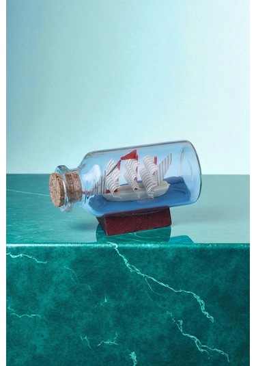 Şişe İçerisinde Gemi Maketi